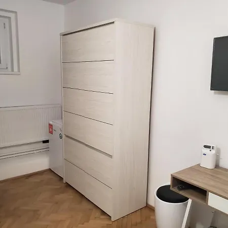 Basarab 3 * Brasov